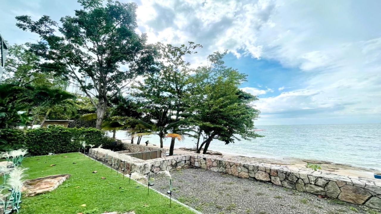 Yizen Beachfront Seaview Villa